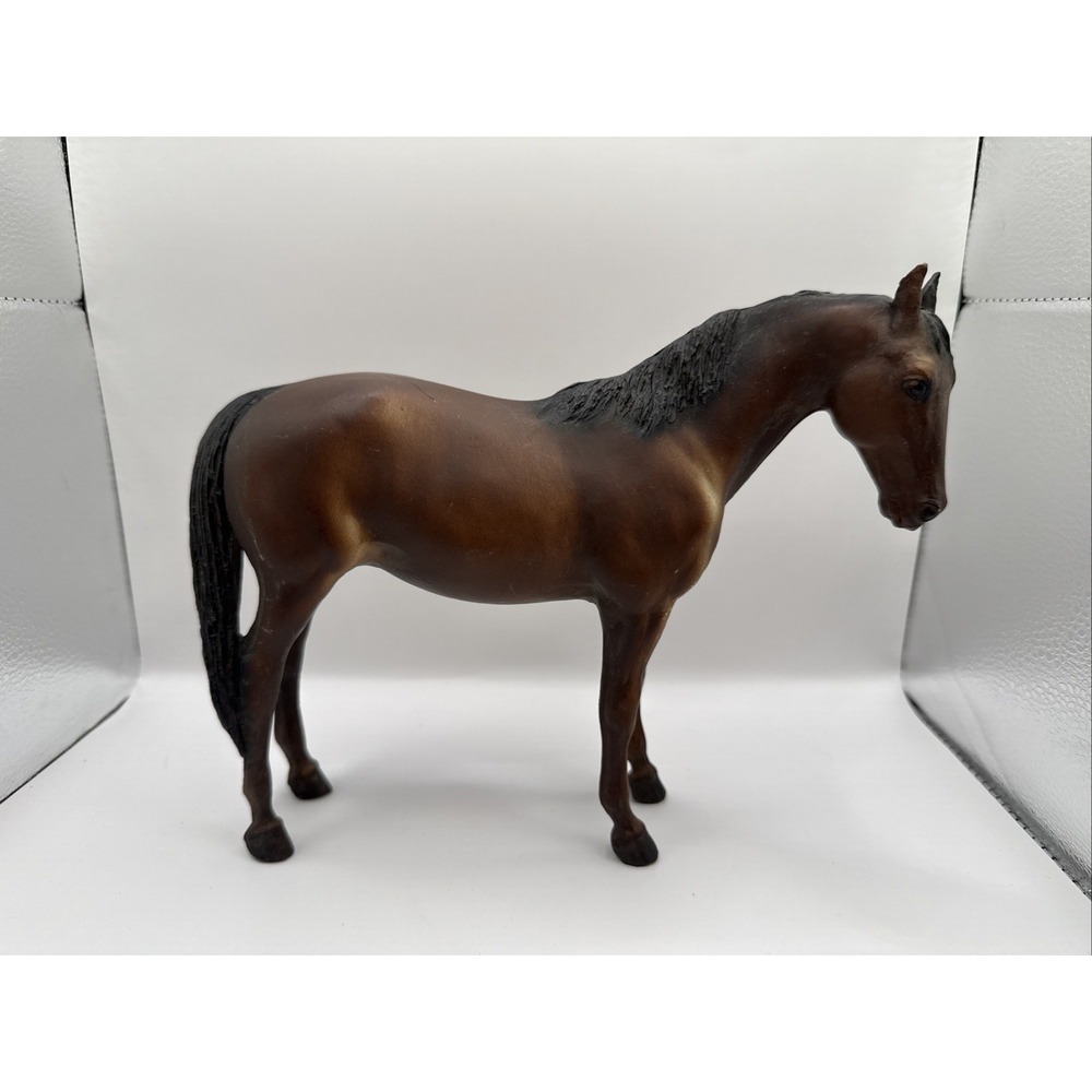 Breyer #3155 Thoroughbred Mare 1973-1984 Model Horse Matte Nice Shading!